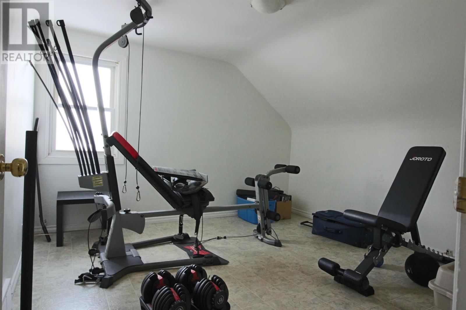 281 PITTSBURGH AVE Image 24