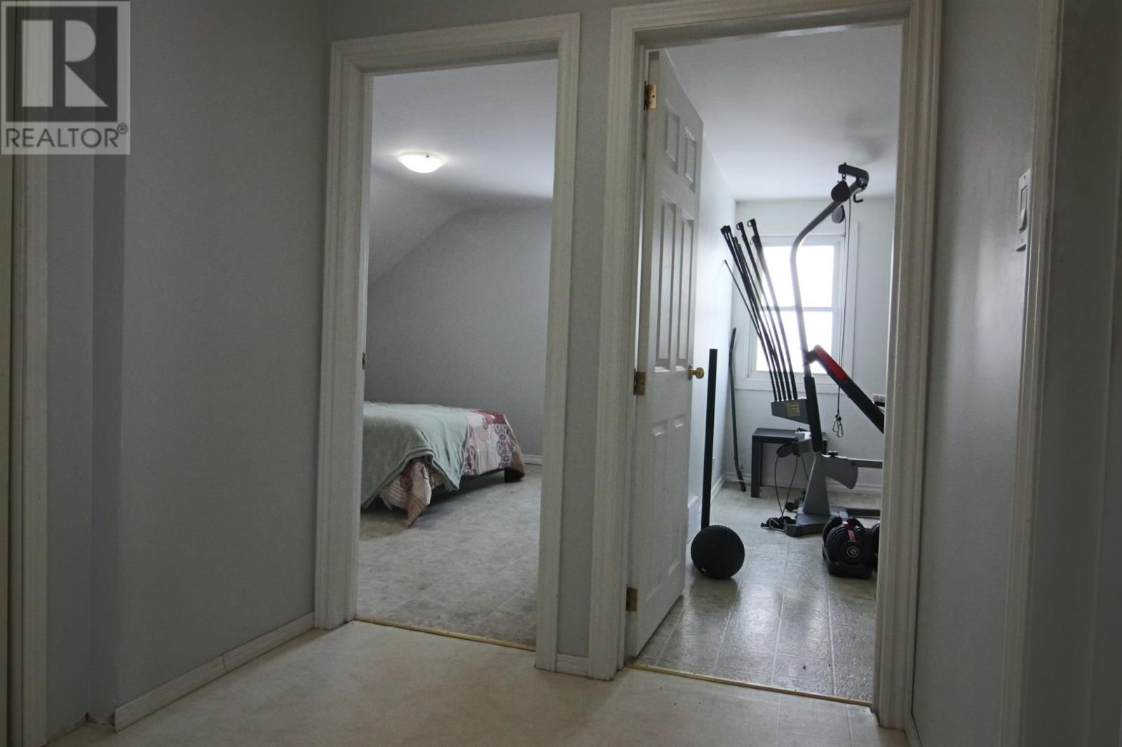 281 PITTSBURGH AVE Image 25