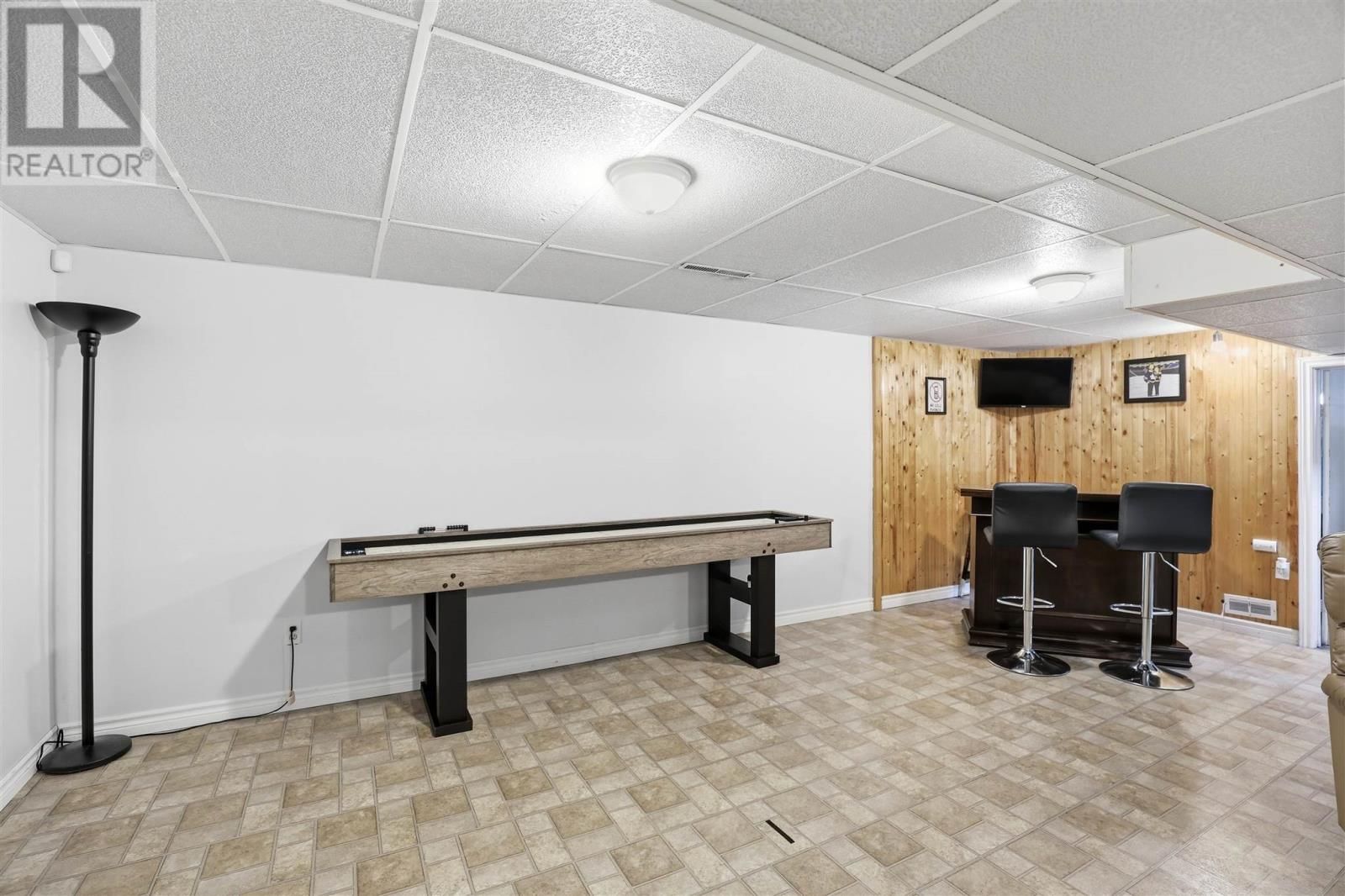 13 CARTIER ST Image 25