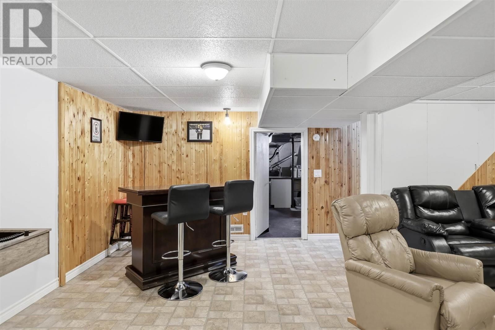 13 CARTIER ST Image 26