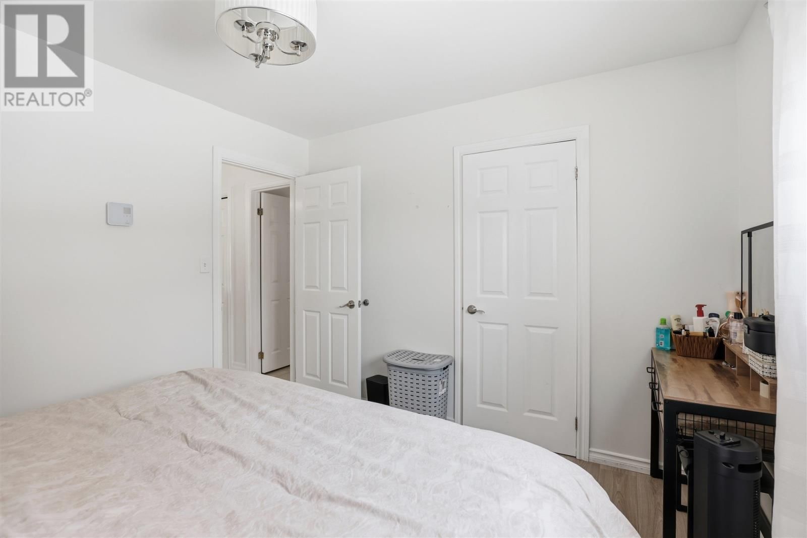 25 AMHERST ST Image 14