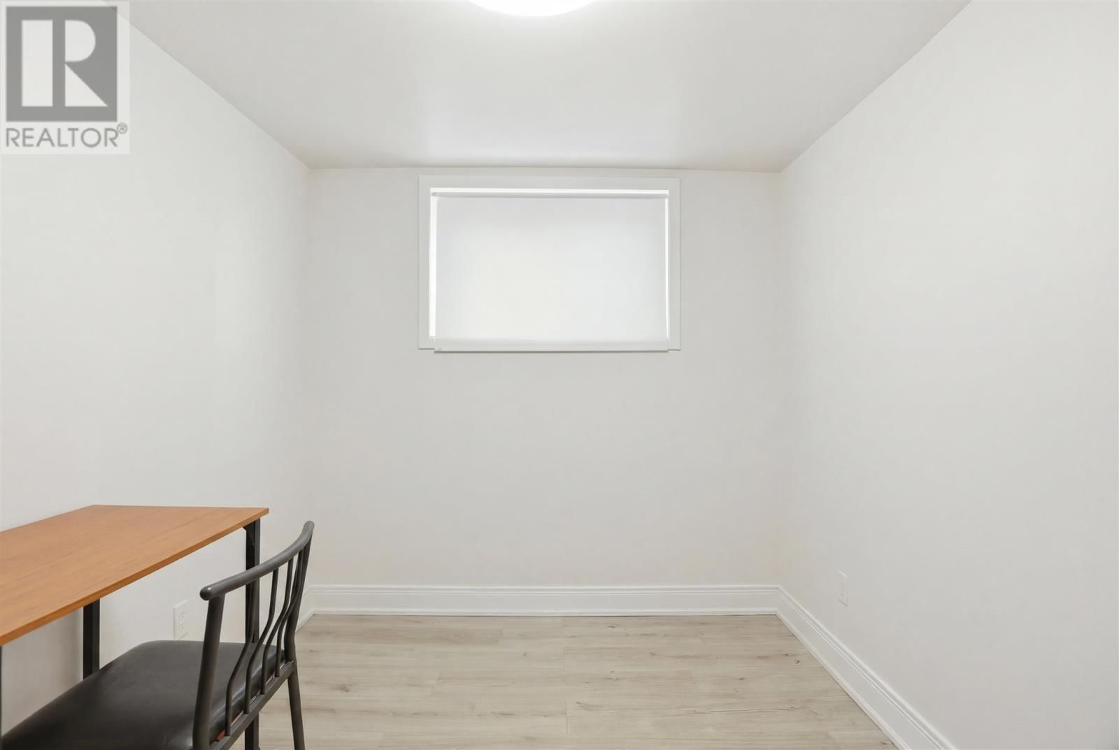 25 AMHERST ST Image 22