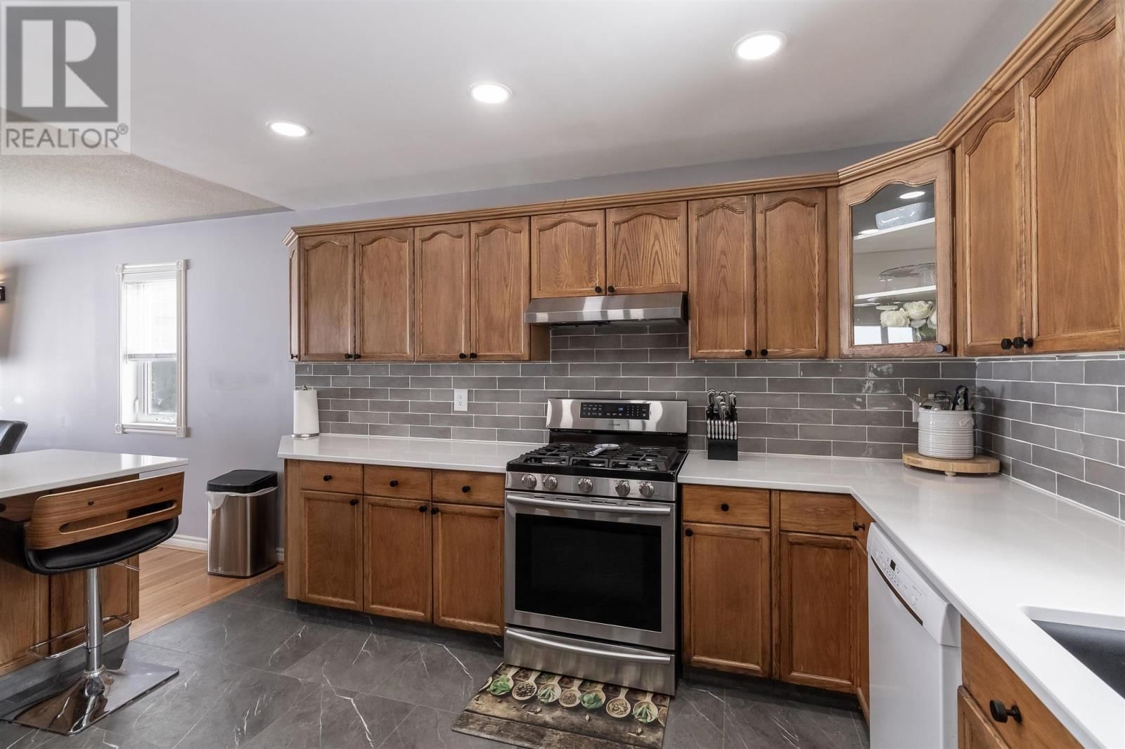 31 JAMES ST Image 10