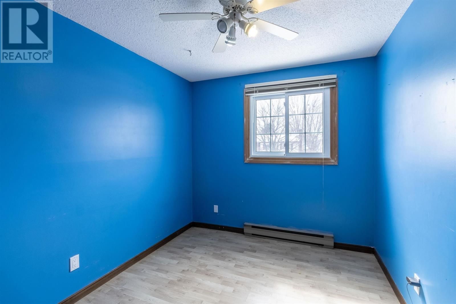 36 AMBER ST Image 19