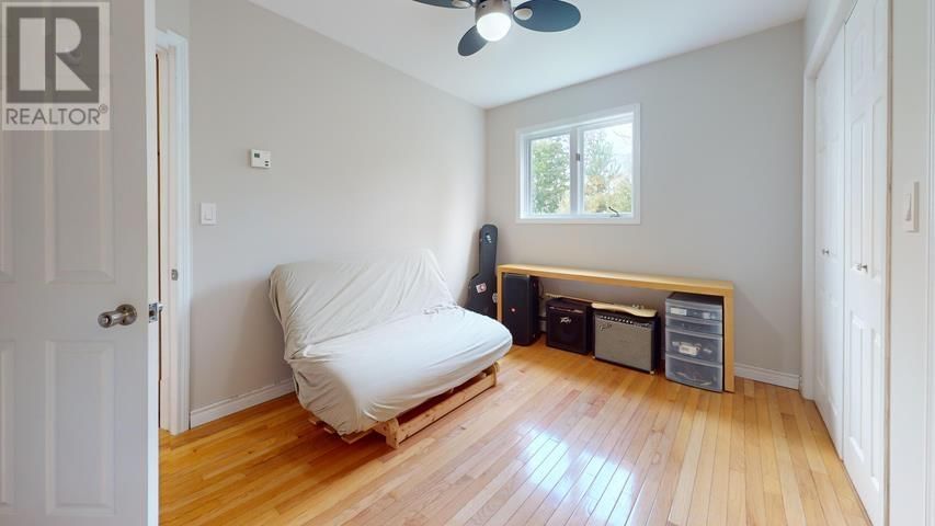 200 WATSON RD Image 32