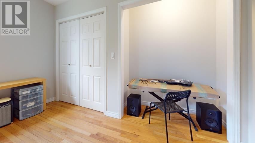 200 WATSON RD Image 33