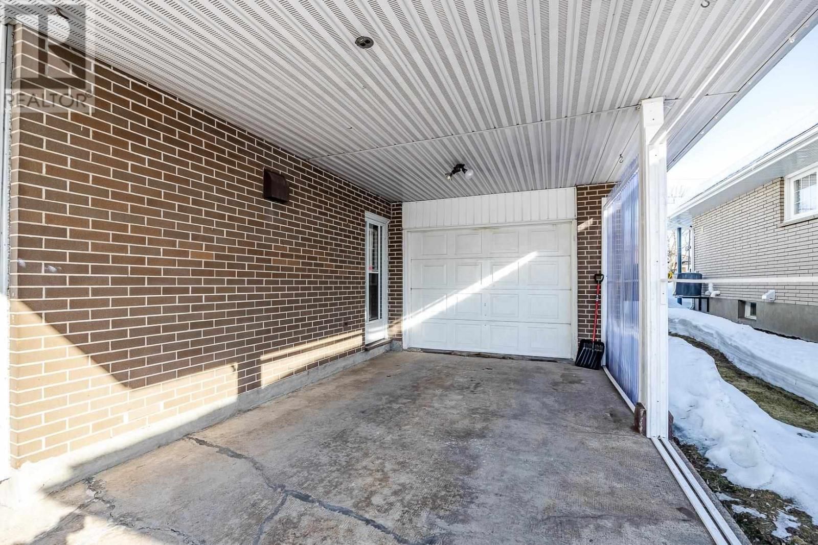 20 RUSHMERE DR Image 4