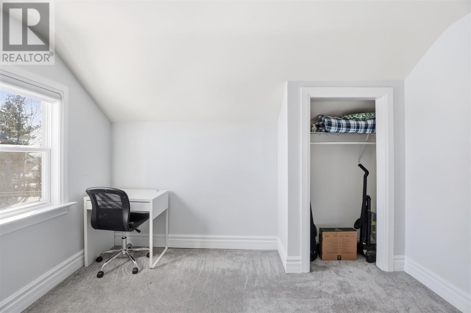 148 TURNER AVE Image 24