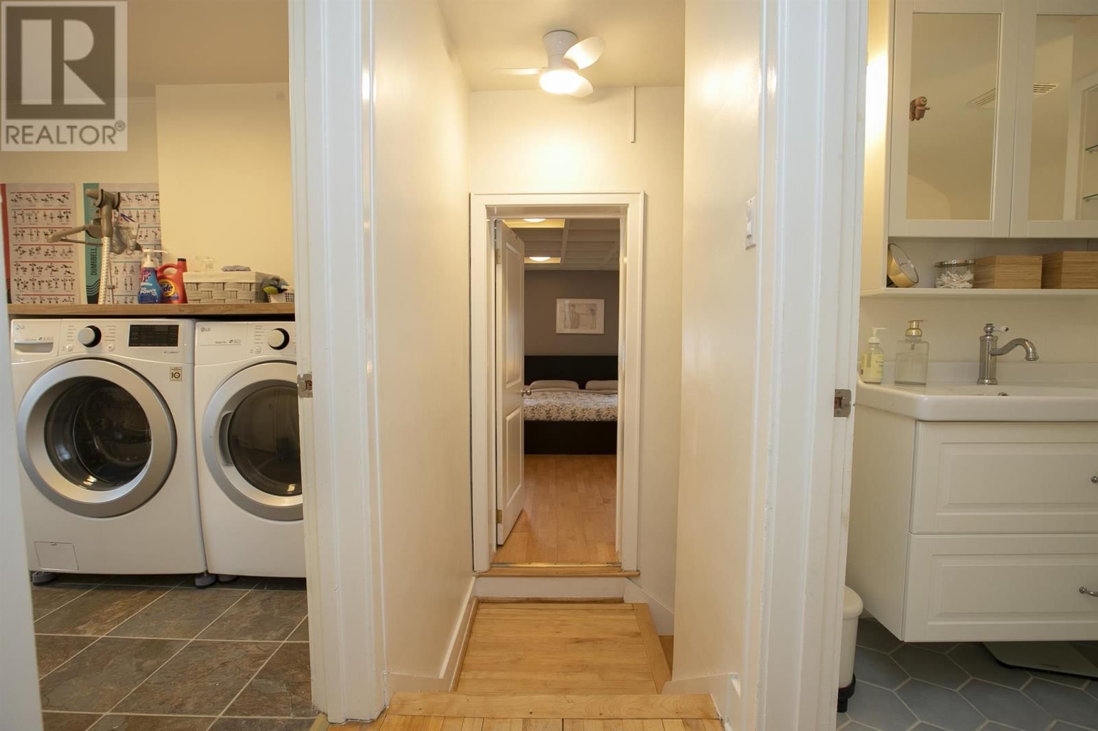 67 RIVERVIEW AVE Image 28