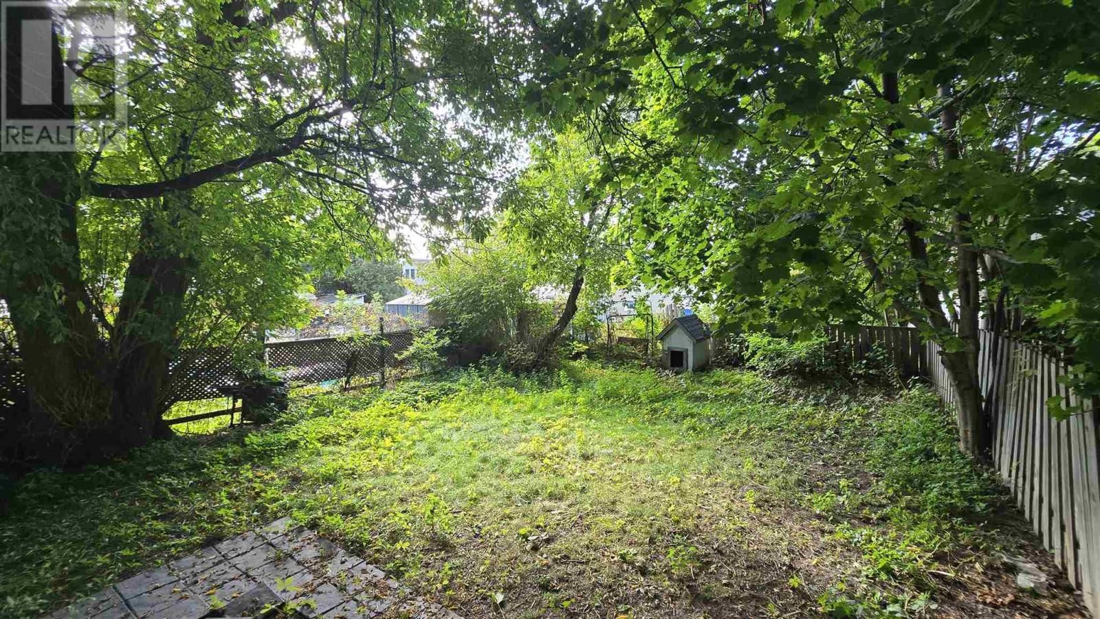 39 GROSVENOR AVE Image 19