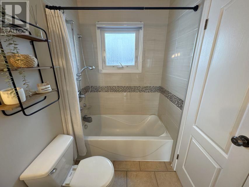 43 BENNETT DR Image 18