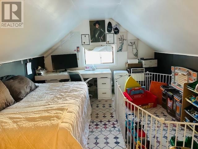 72 ELLIOTT RD Image 38