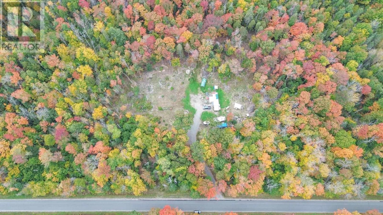 2542 HILTON RD Image 5