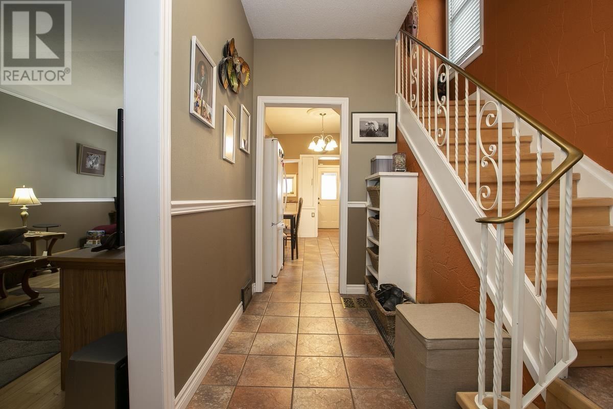 222 HUDSON ST Image 12