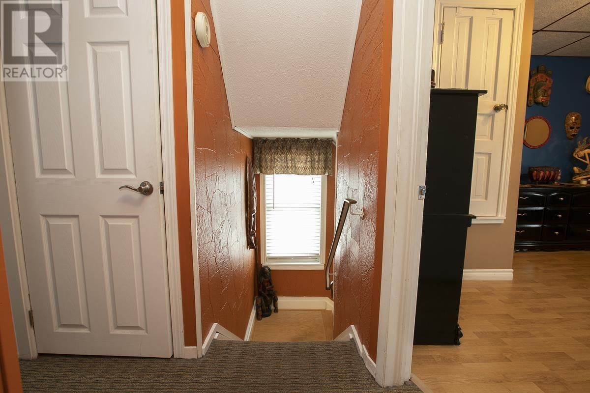 222 HUDSON ST Image 27