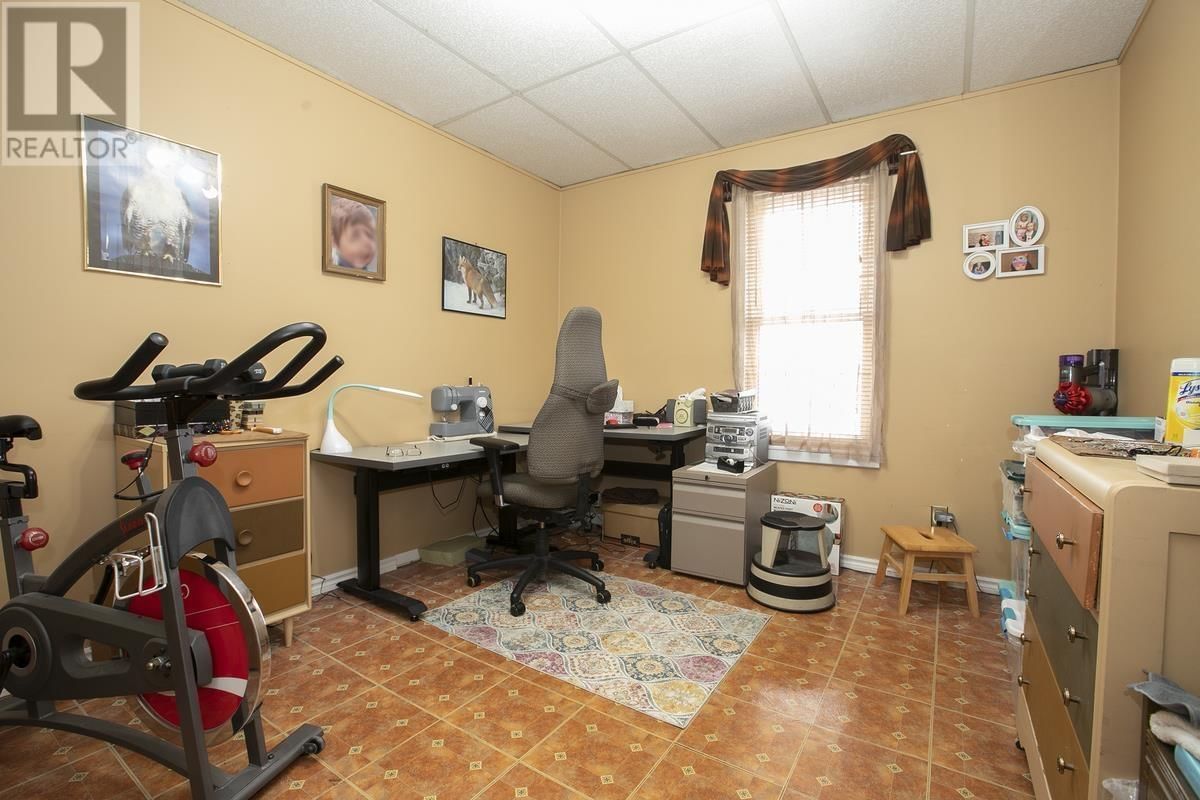 222 HUDSON ST Image 37