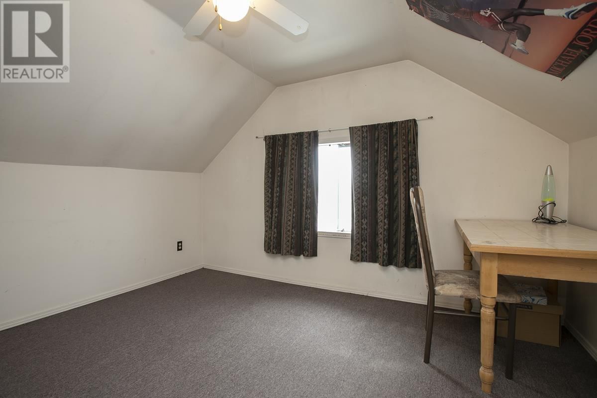 222 HUDSON ST Image 44