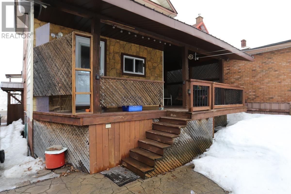 222 HUDSON ST Image 7