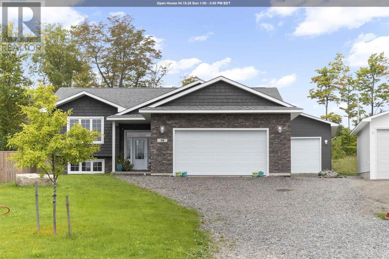 39 SADDLE CRES Image 1