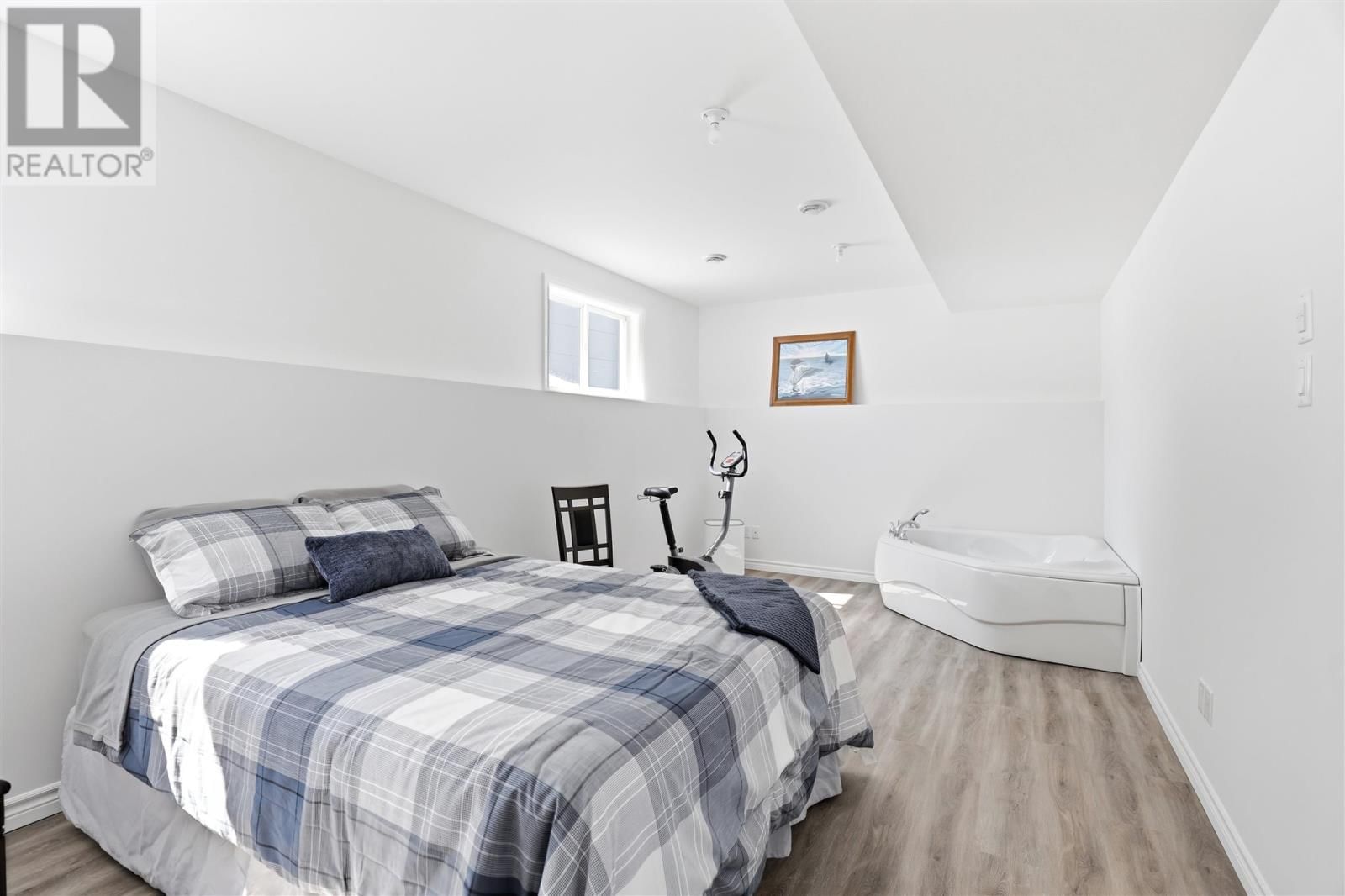 39 SADDLE CRES Image 31