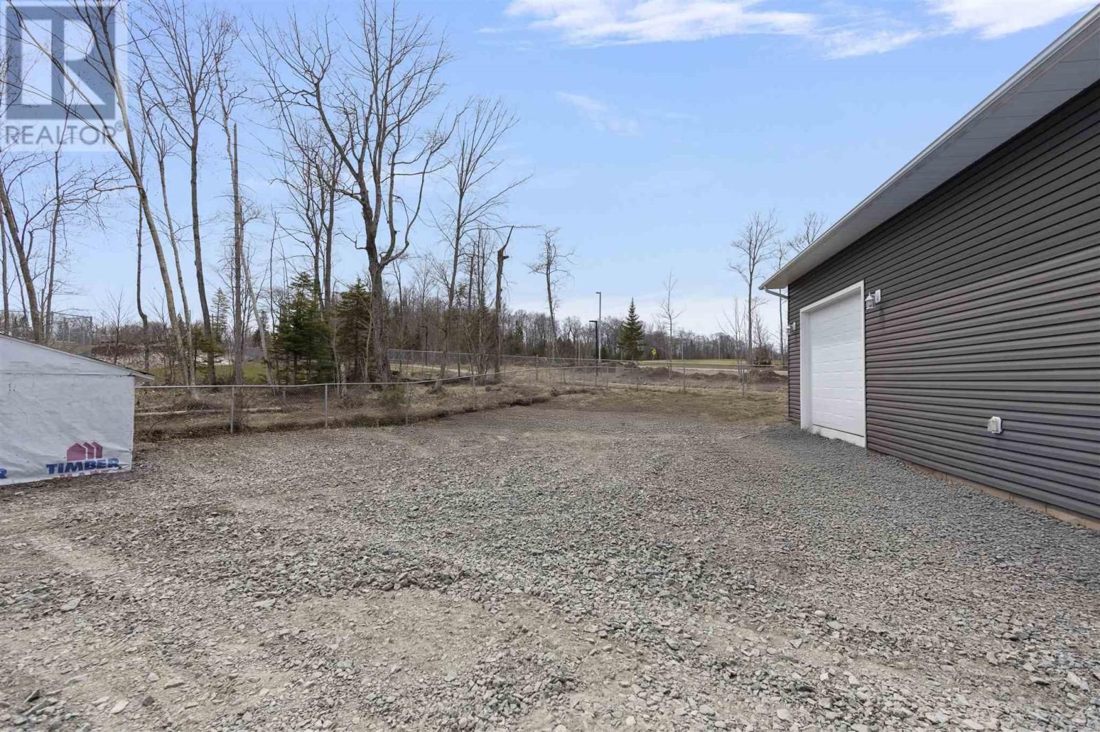 39 SADDLE CRES Image 41