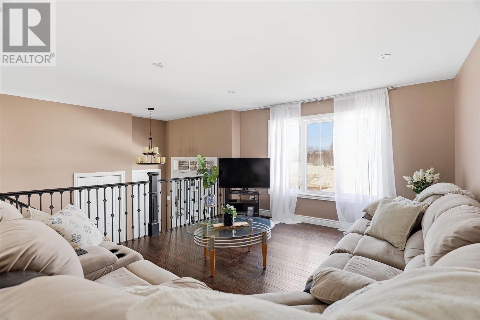 39 SADDLE CRES Image 6