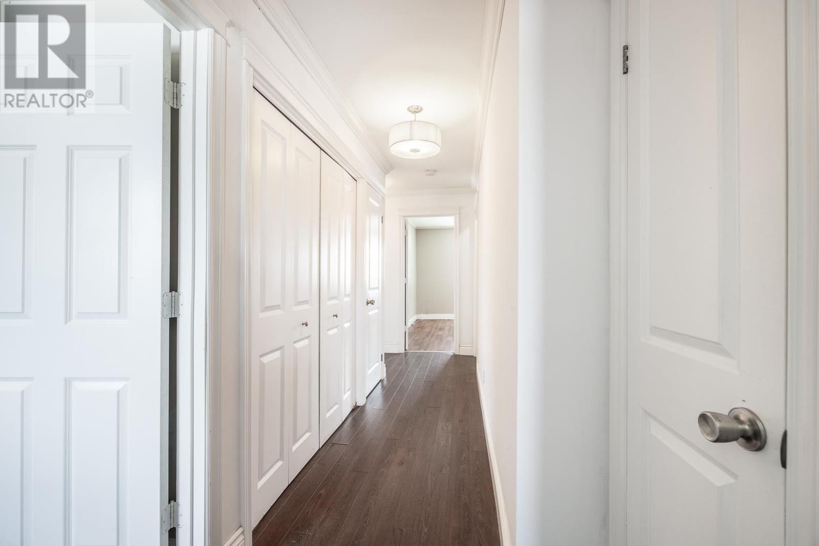 82 CAMERON AVE Image 10