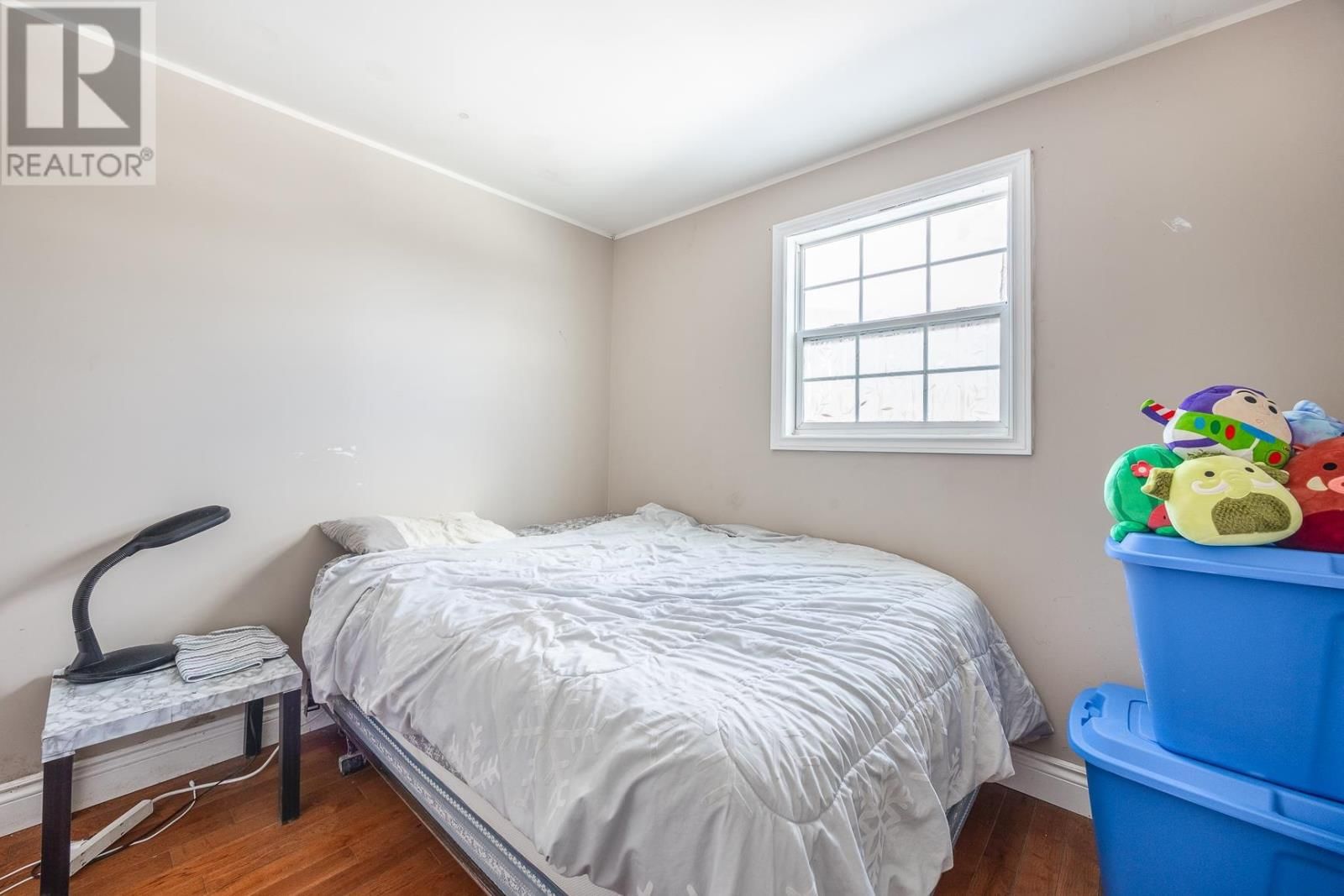 82 CAMERON AVE Image 13