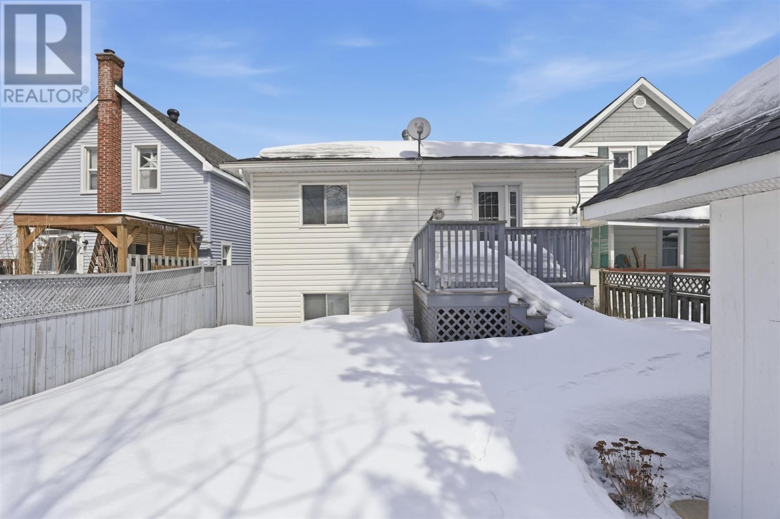 31 HAWTHORNE AVE Image 28