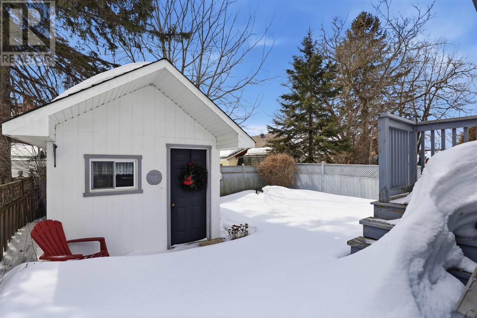 31 HAWTHORNE AVE Image 30