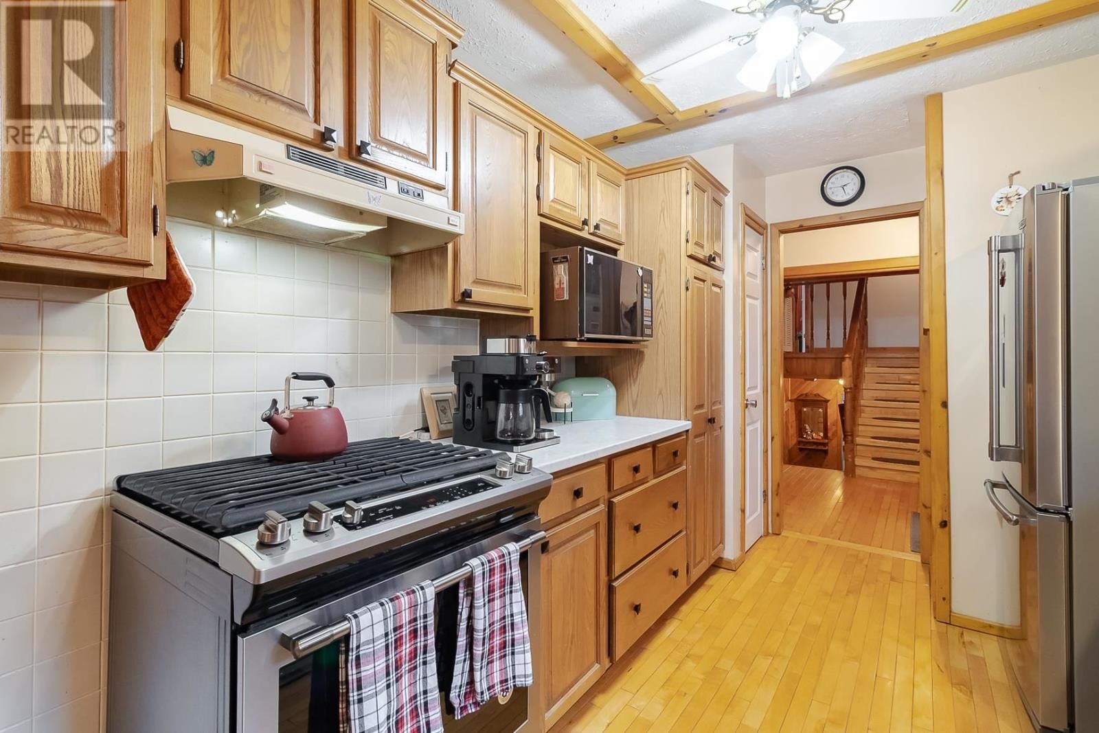 690 WALLS SIDE RD Image 14