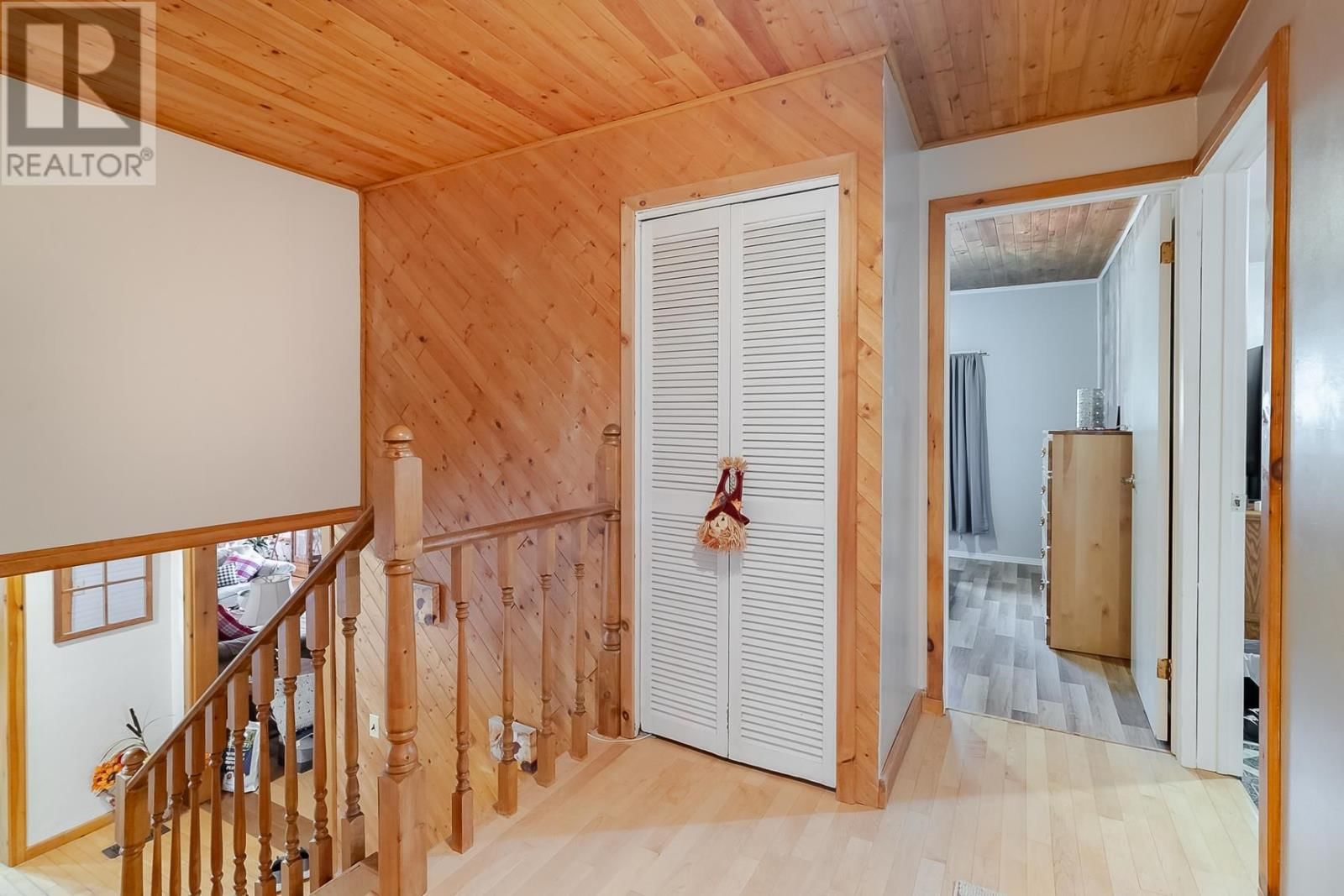 690 WALLS SIDE RD Image 31