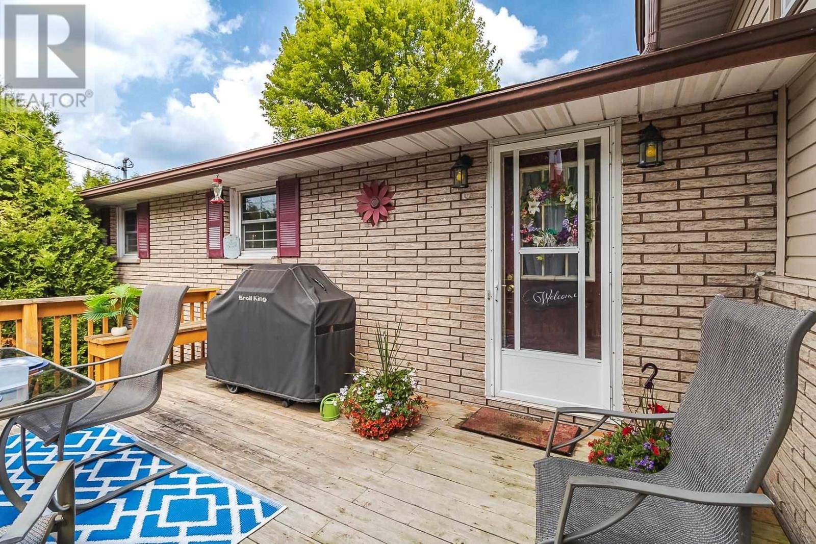 690 WALLS SIDE RD Image 38