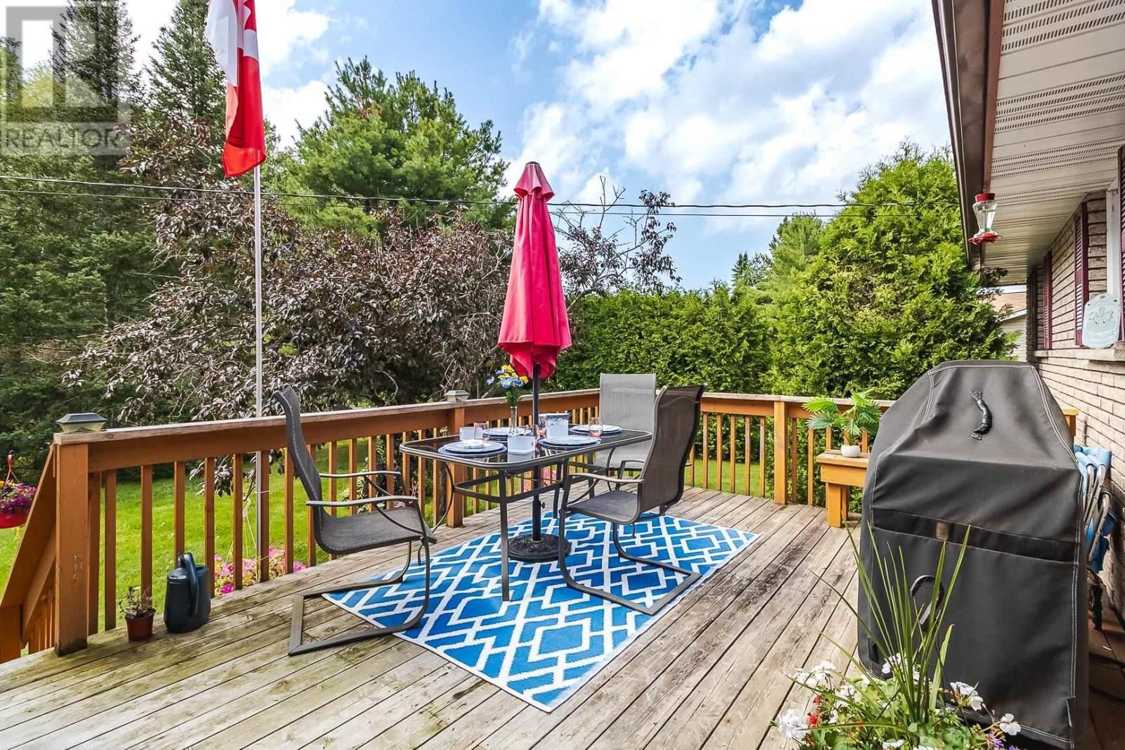 690 WALLS SIDE RD Image 39