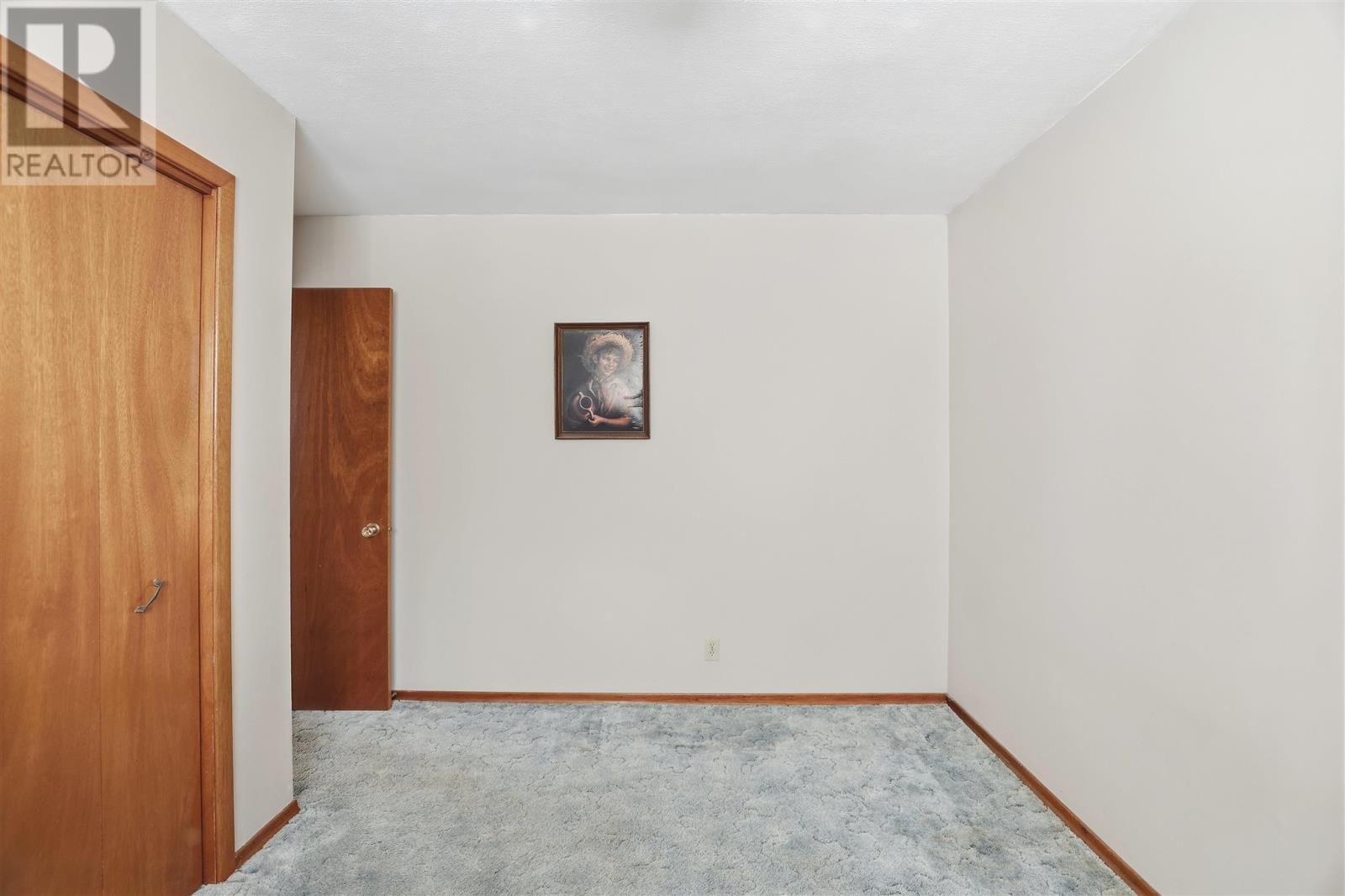 8 RANSOME DR Image 16