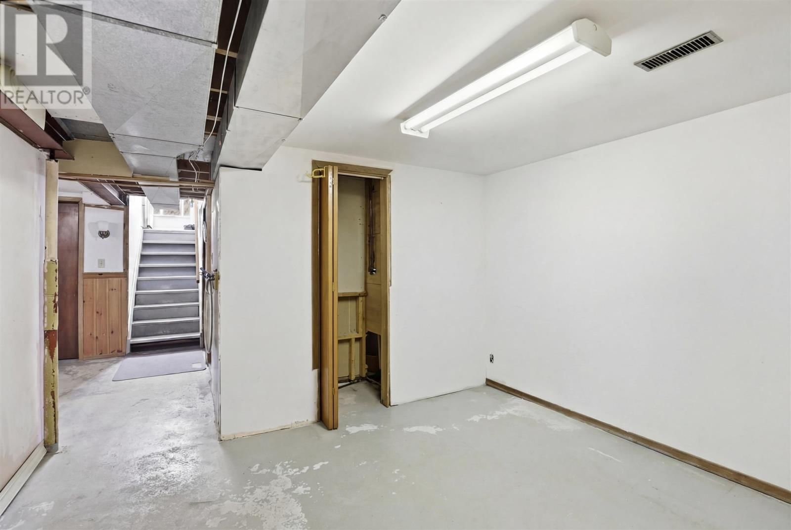 8 RANSOME DR Image 29