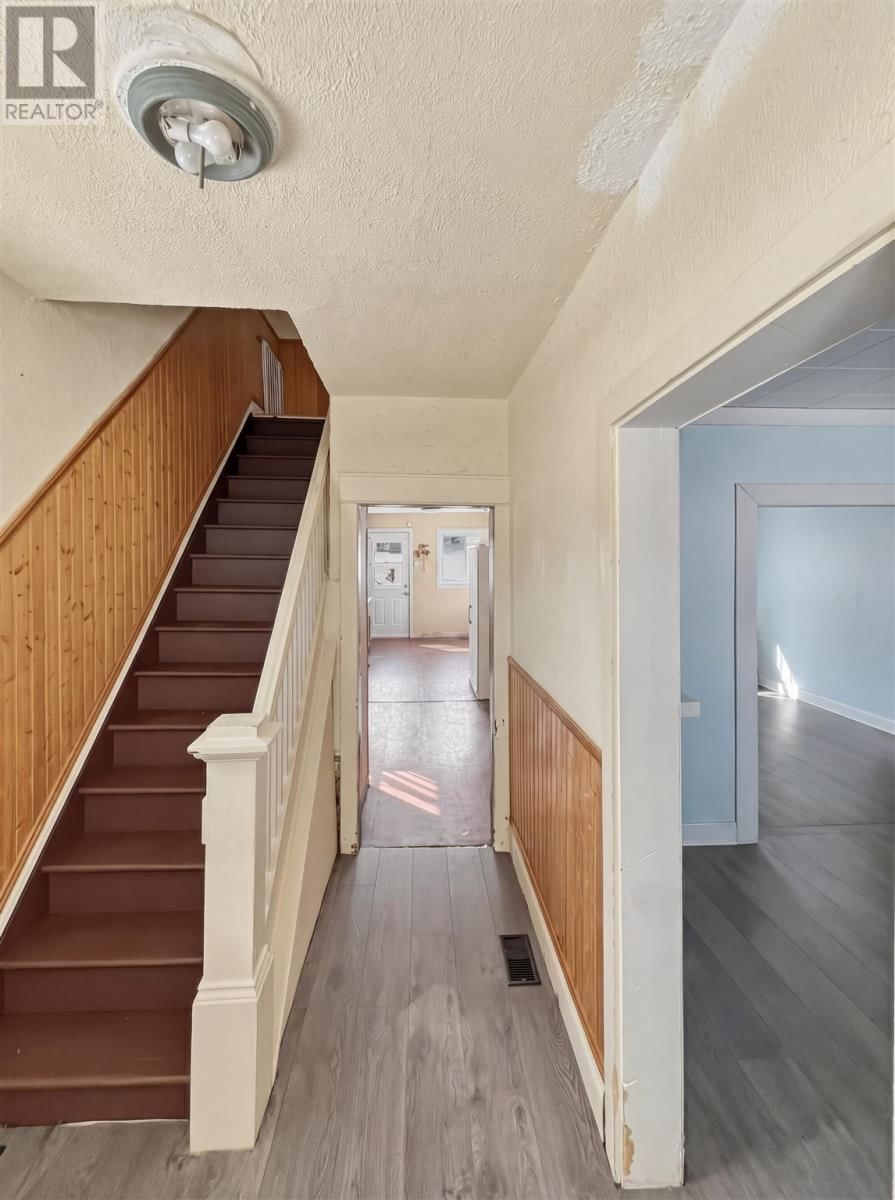 86 PARDEE AVE Image 2