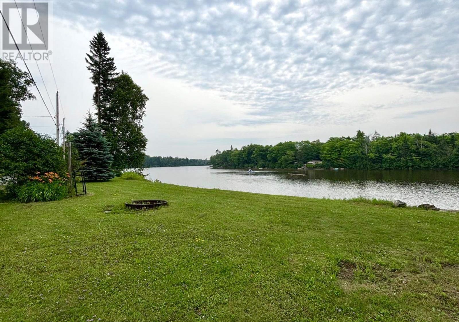 146 GRANT RD Image 3