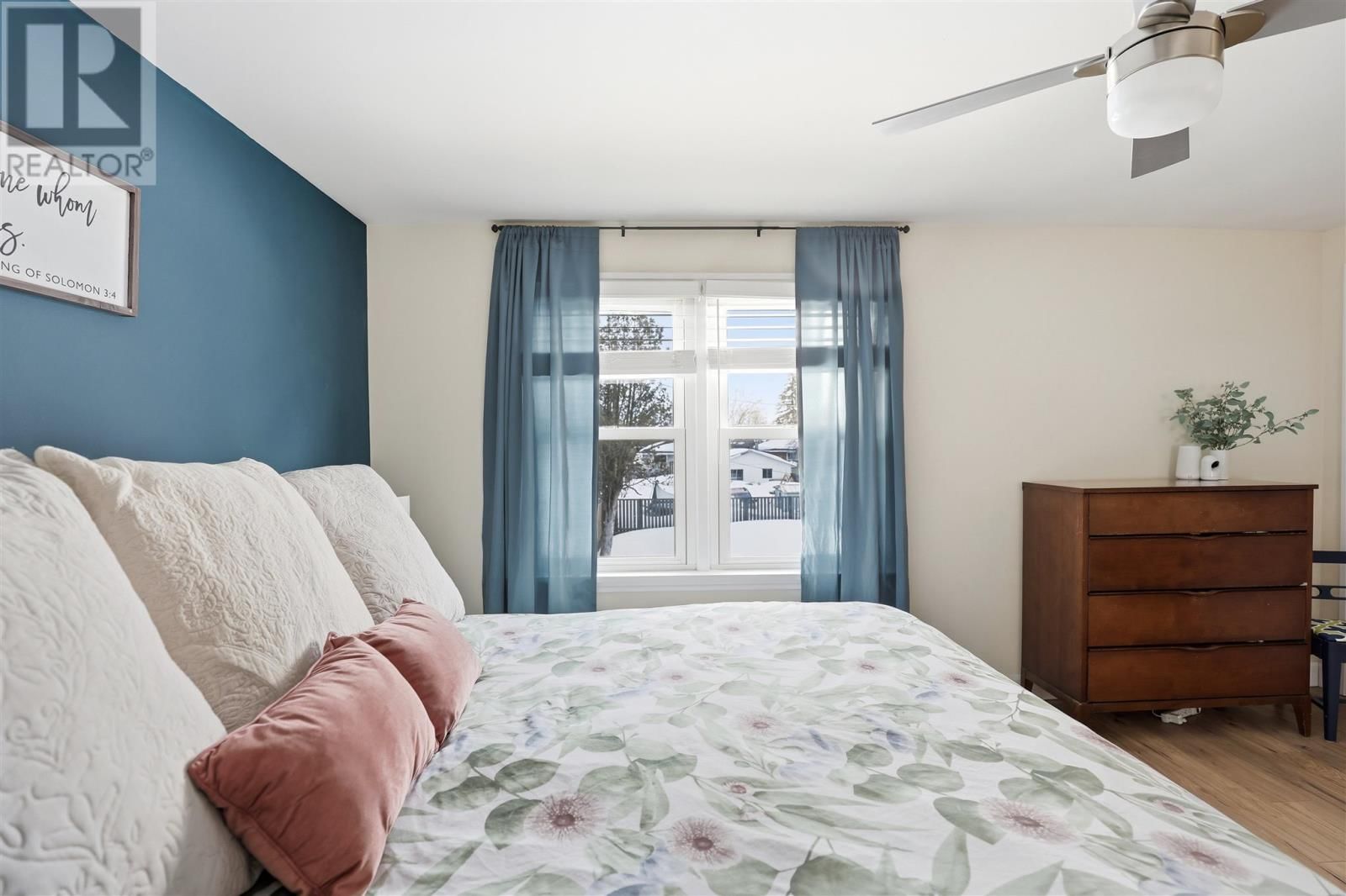 86 NICOLAS AVE Image 16