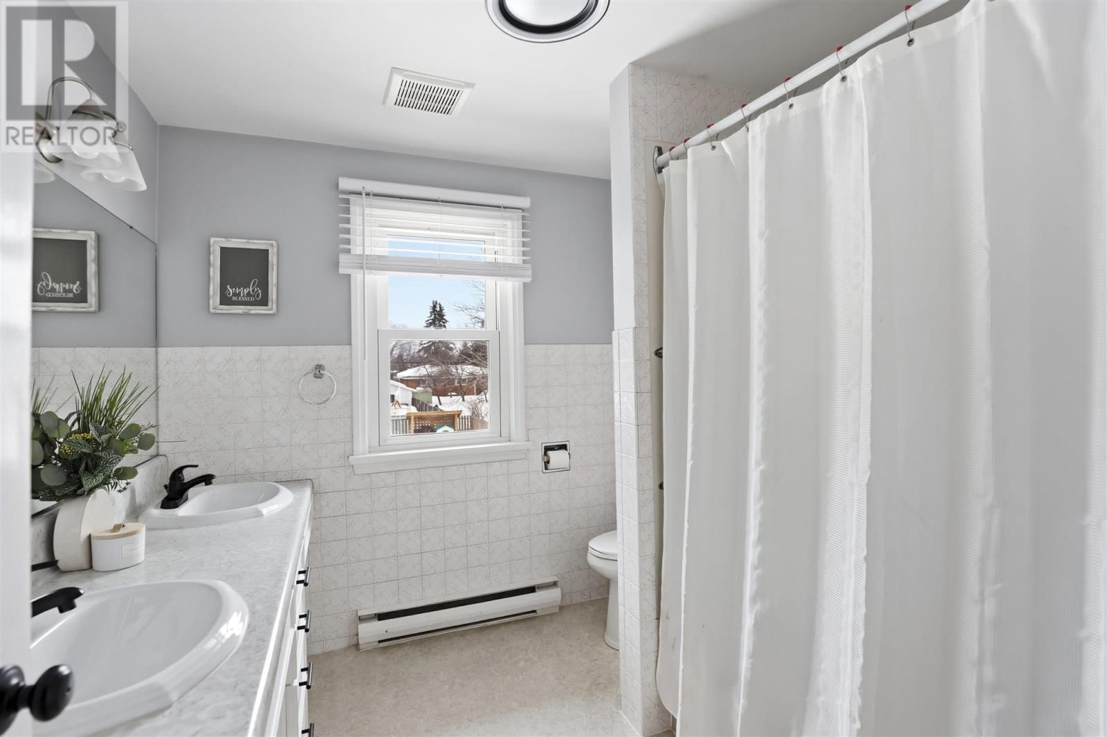 86 NICOLAS AVE Image 25