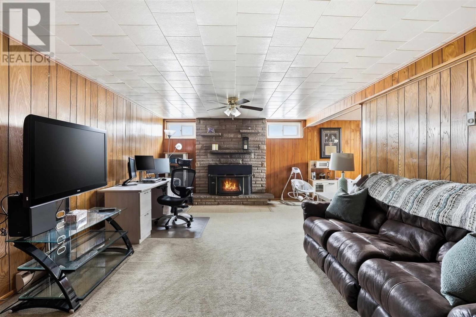 86 NICOLAS AVE Image 29