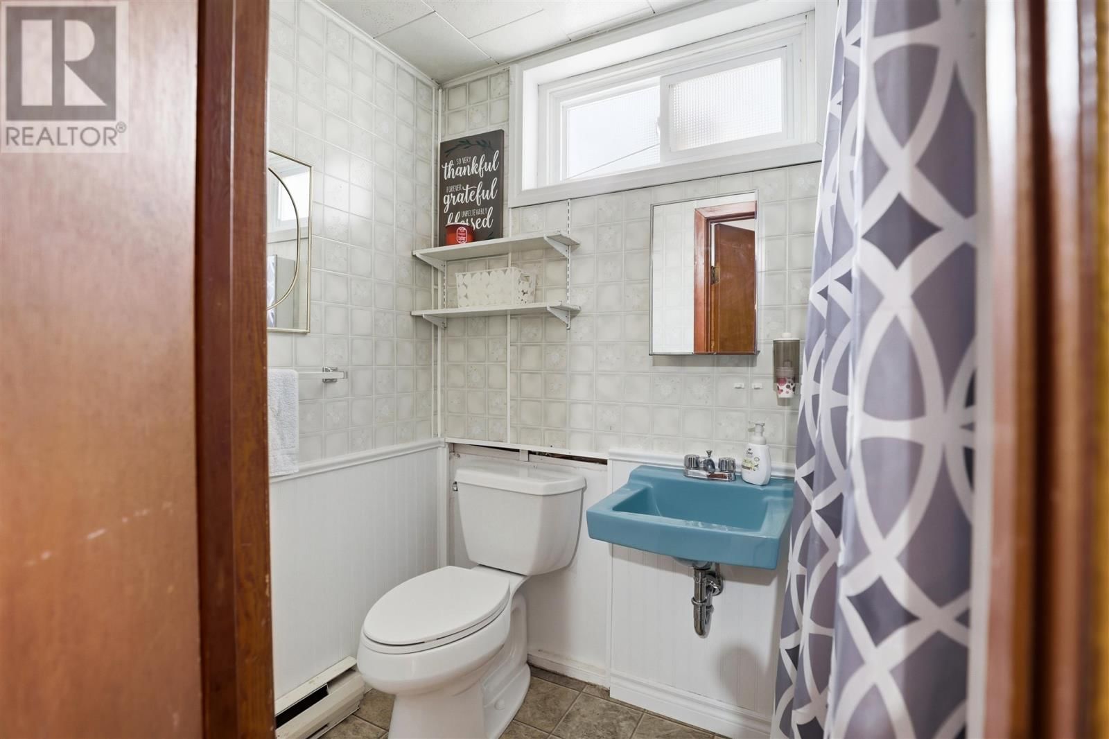 86 NICOLAS AVE Image 30