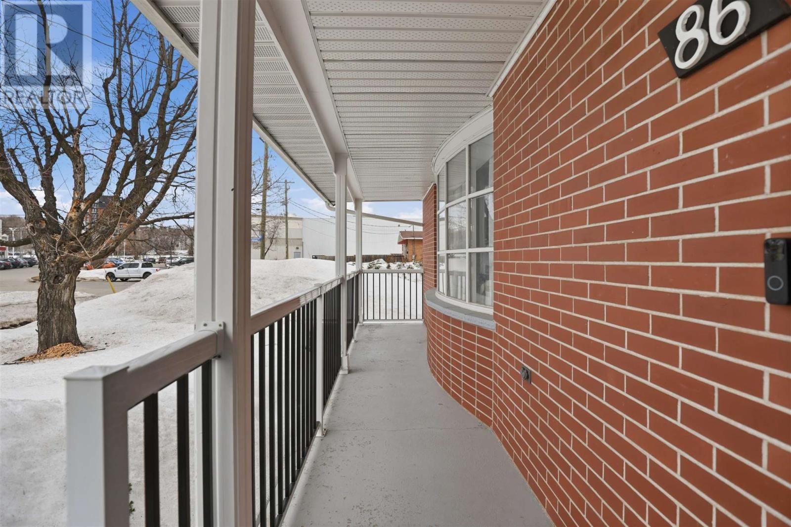 86 NICOLAS AVE Image 33