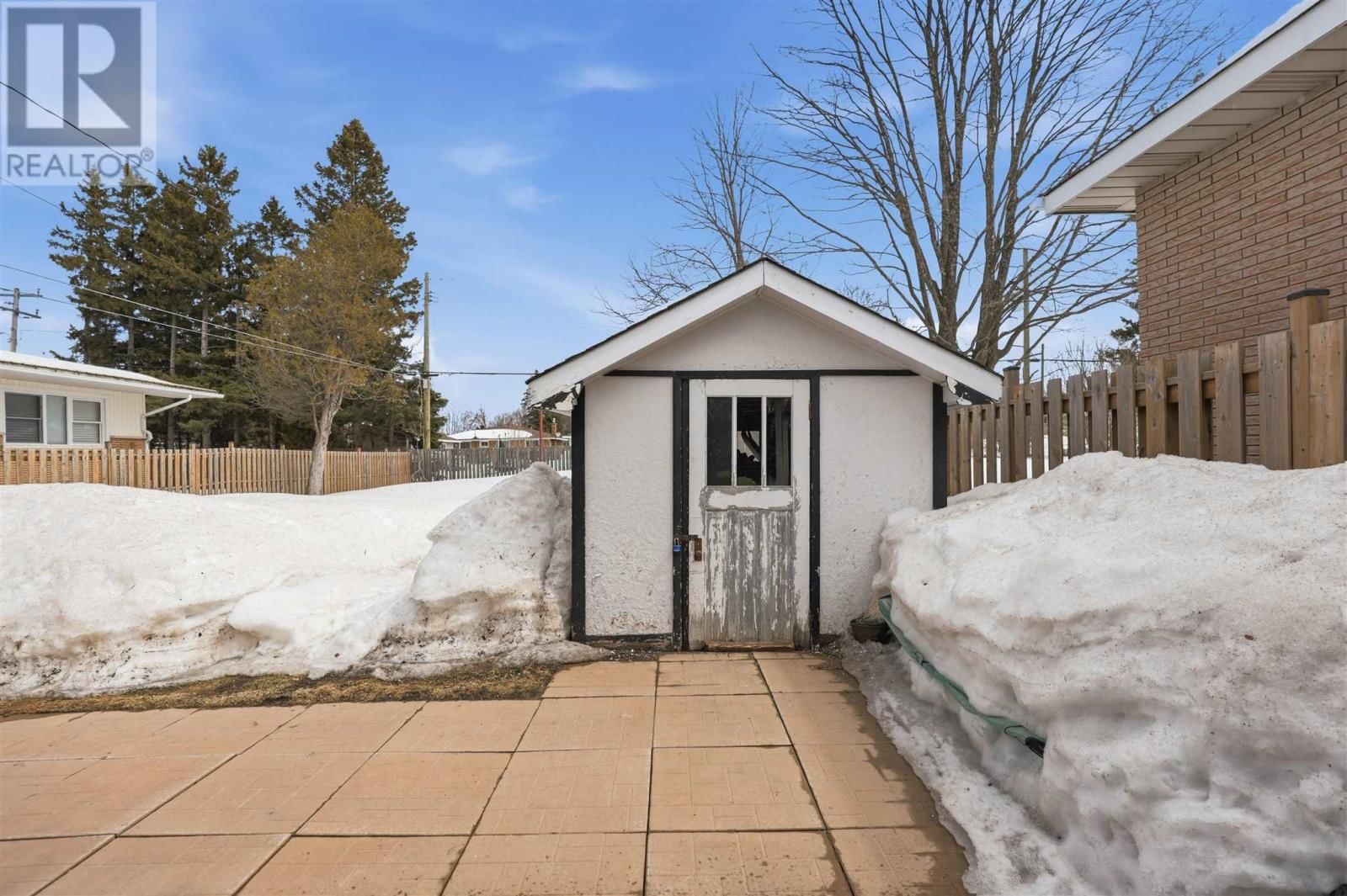 86 NICOLAS AVE Image 37