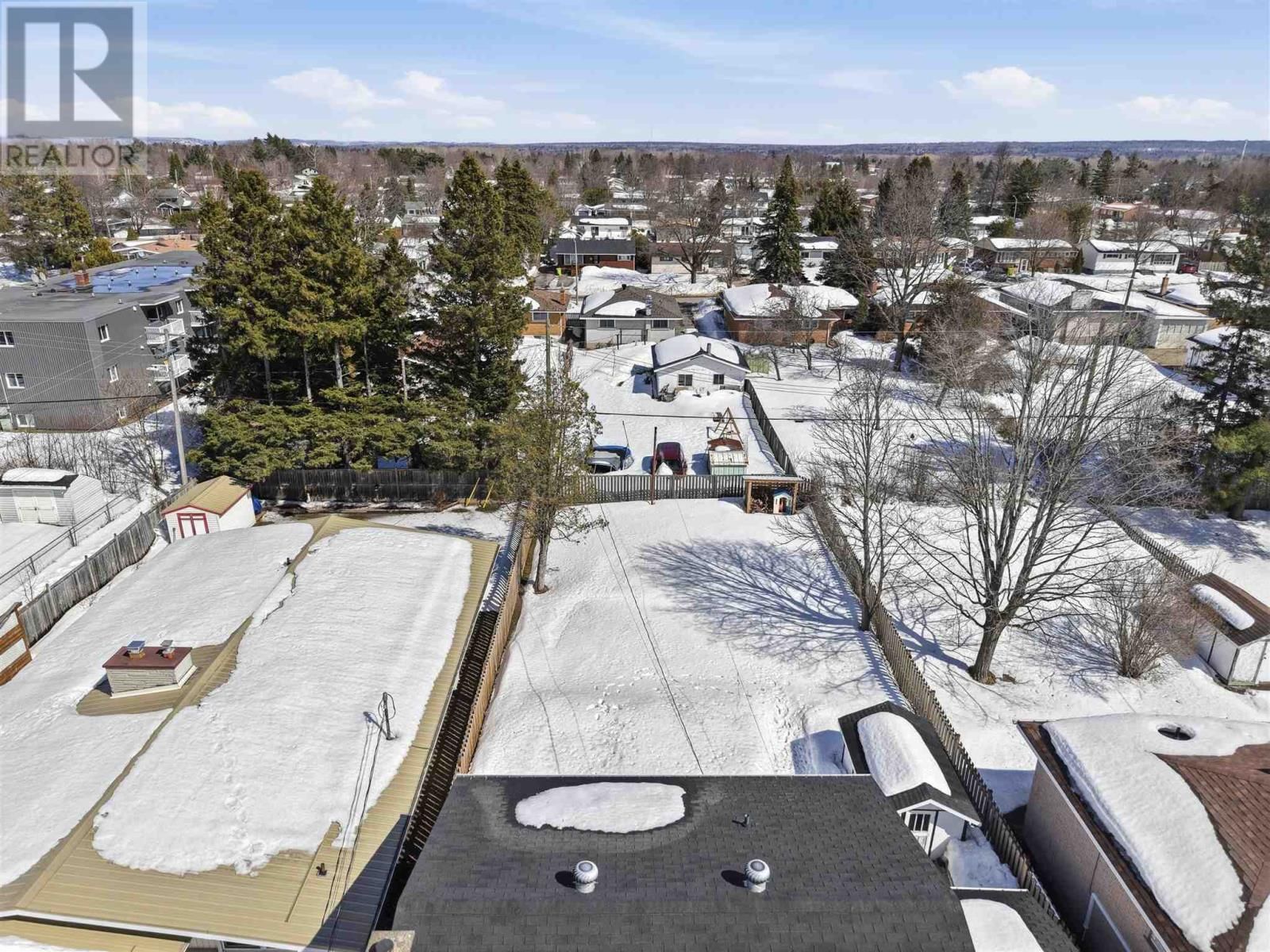 86 NICOLAS AVE Image 42