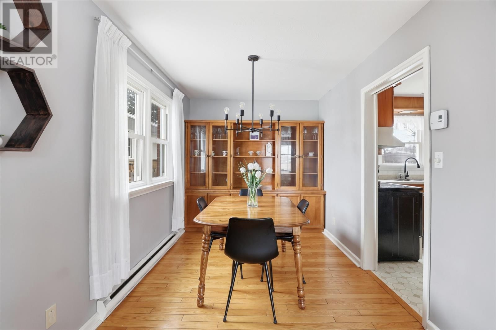 86 NICOLAS AVE Image 8