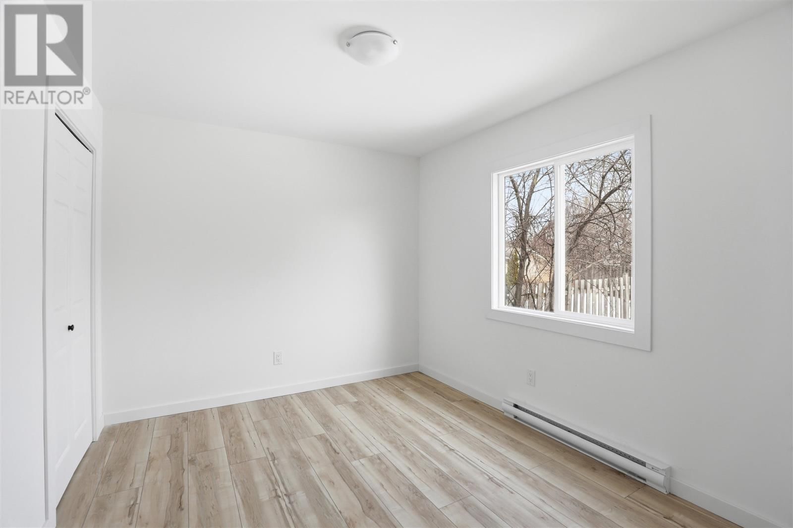 150 PITTSBURG AVE Image 13