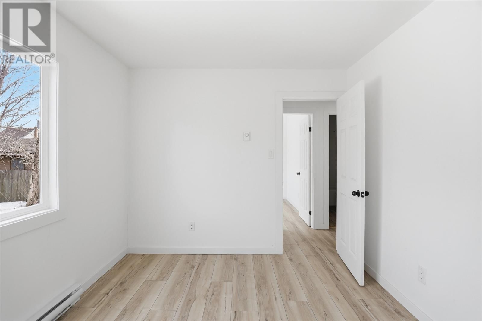 150 PITTSBURG AVE Image 15