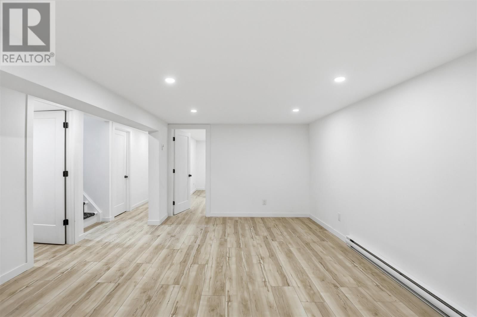 150 PITTSBURG AVE Image 21