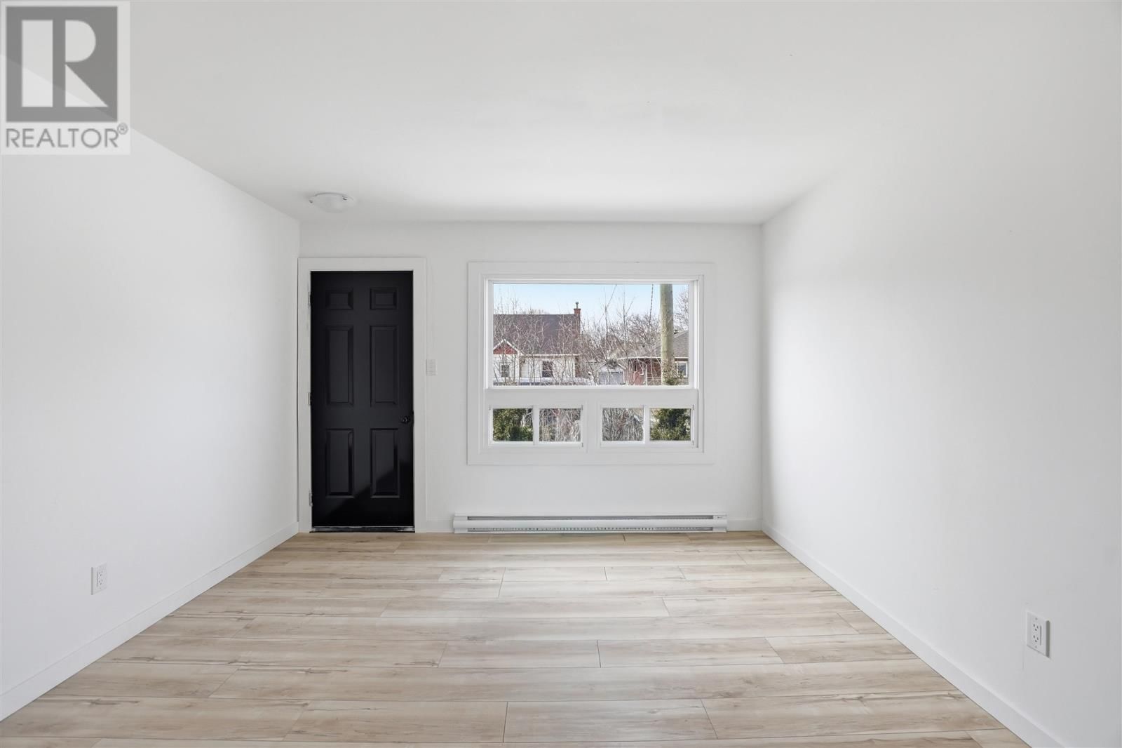 150 PITTSBURG AVE Image 3